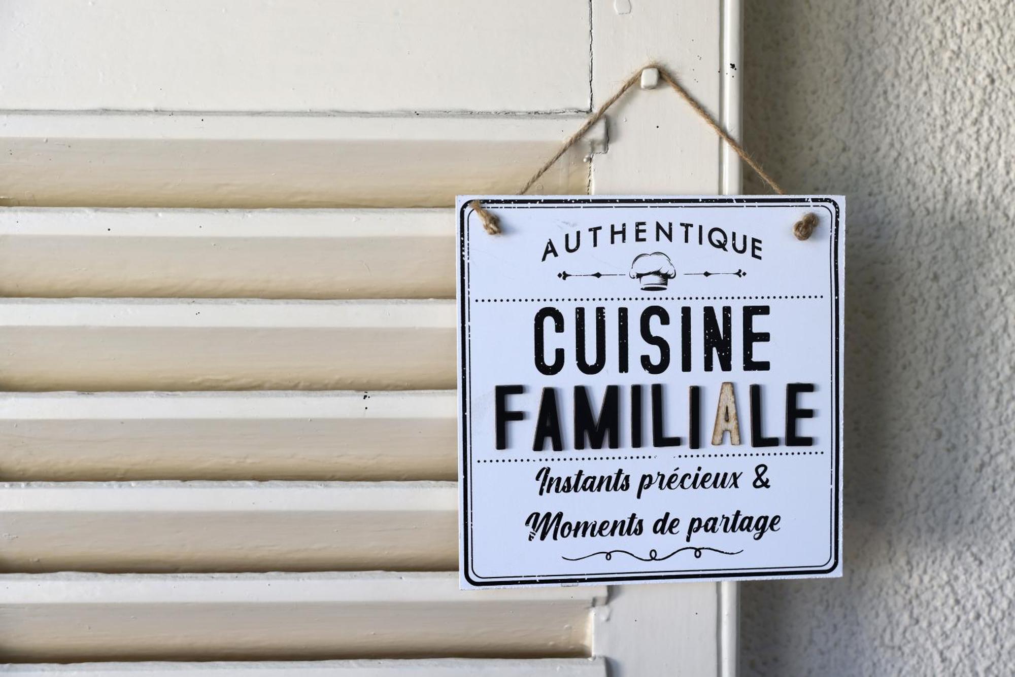 Au Bon Vivant Dampierre-sur-Salon Exterior foto