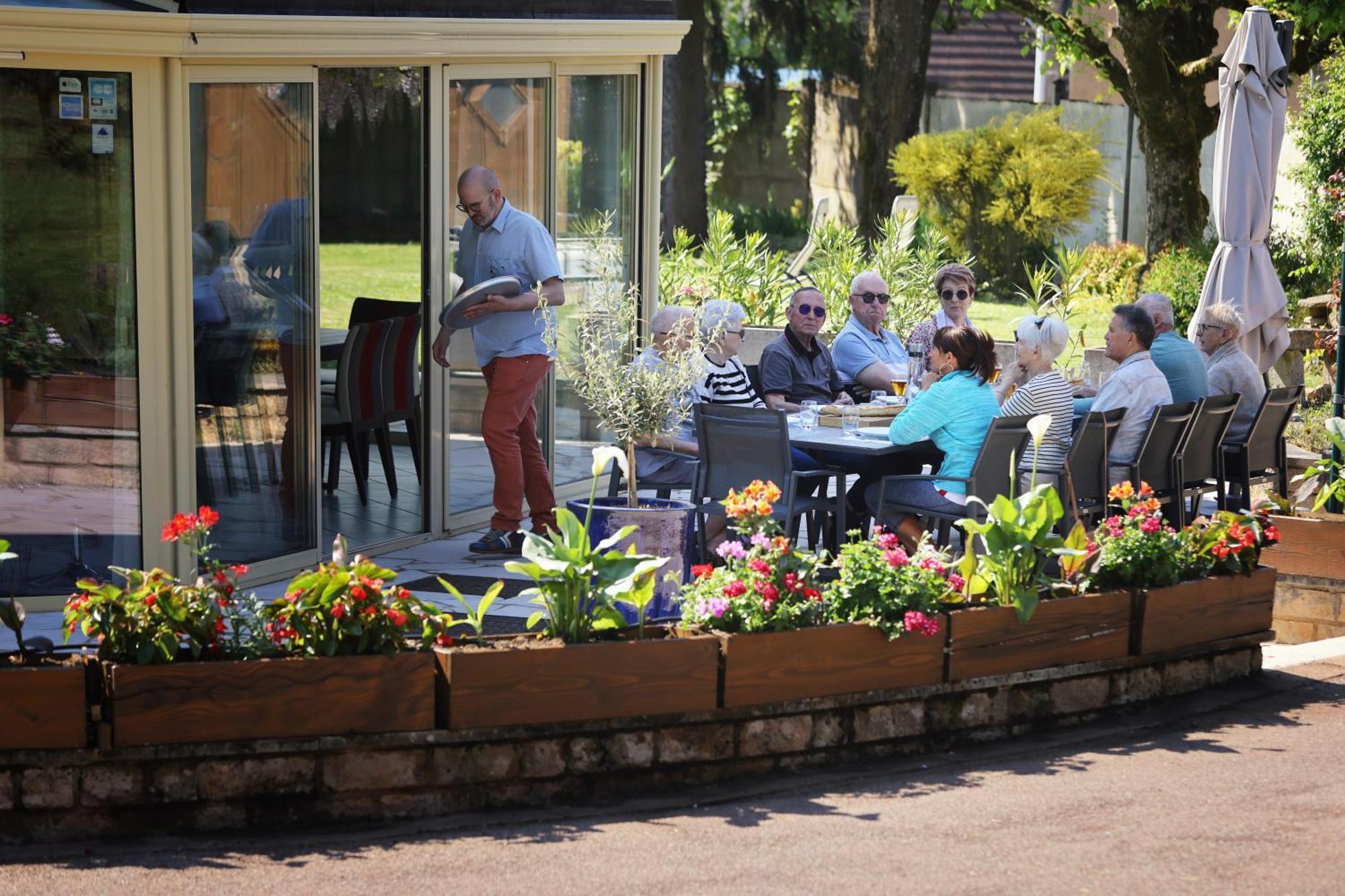 Au Bon Vivant Dampierre-sur-Salon Exterior foto